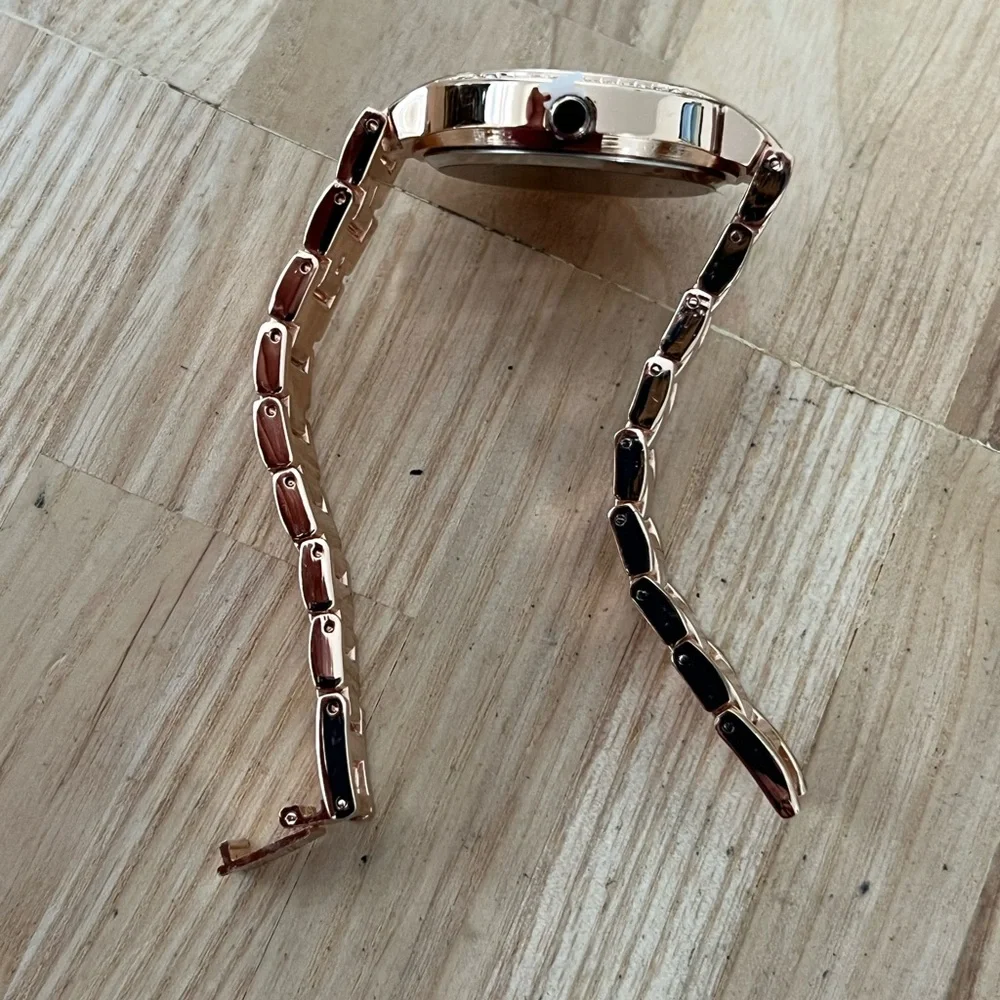 Fashion Watch Bella & Rose Brand - Picture 6 of 11